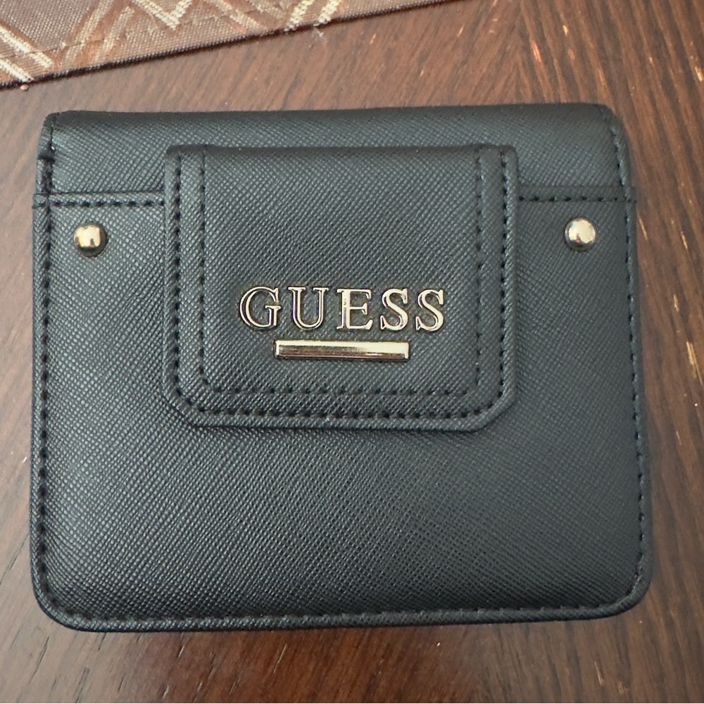 Guess Wallet